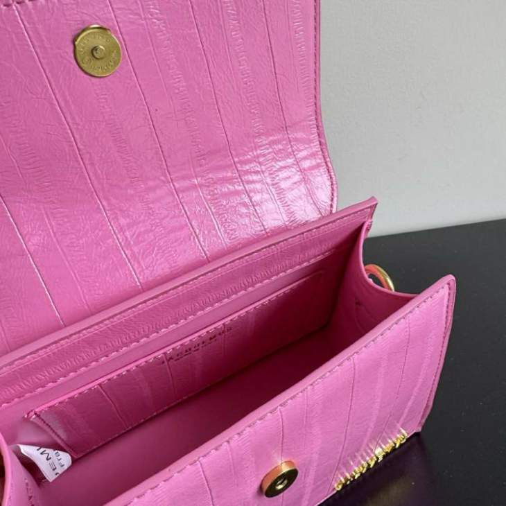 Picture of Jacquemus Handbags _SKUfw204239383fw
